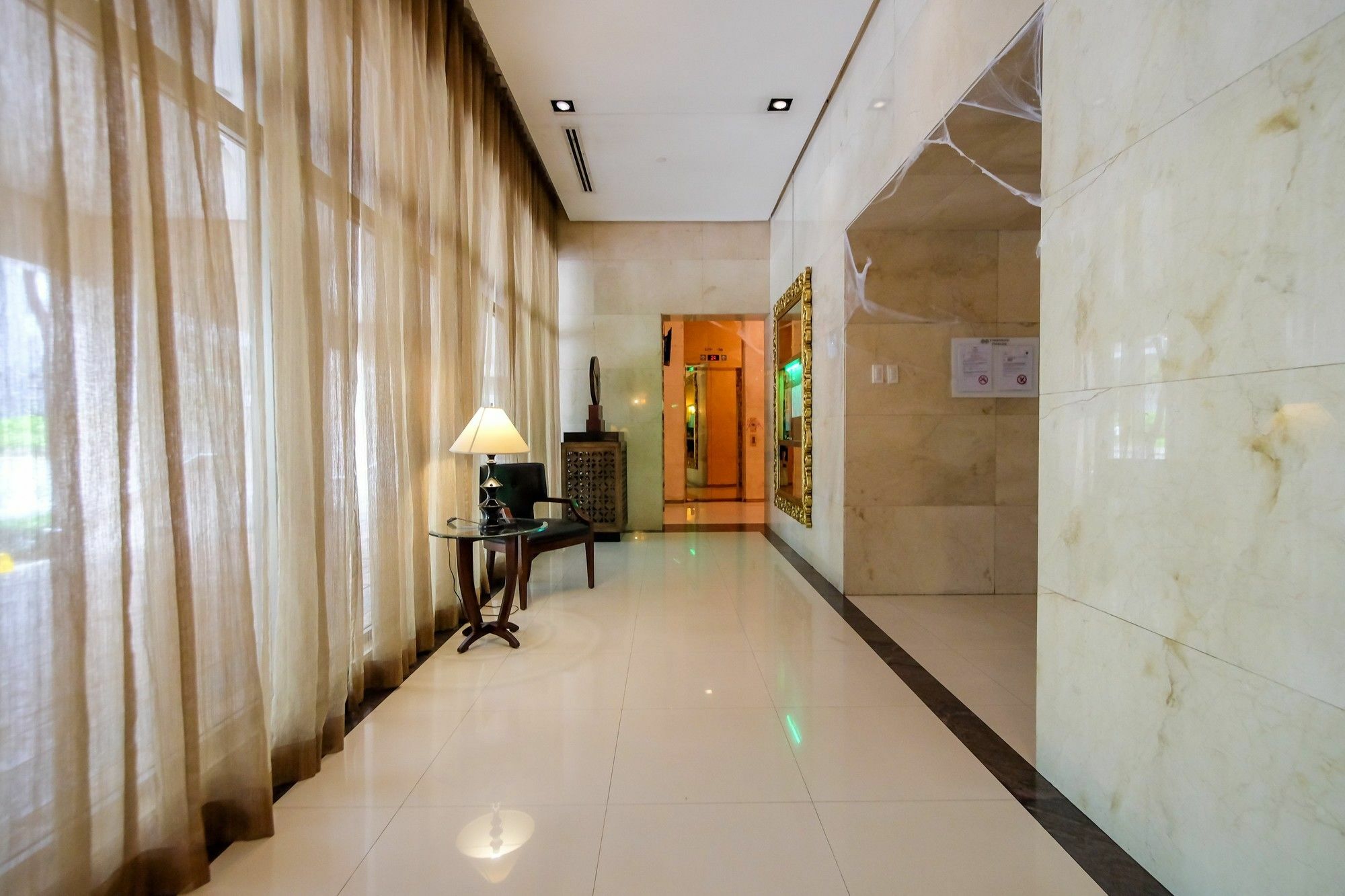 Zen Home Forbeswood Parklane Bgc Taguig Exterior photo